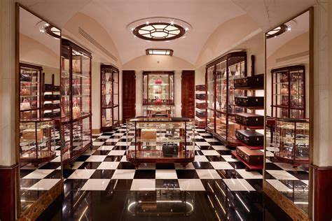 prada milano 1913